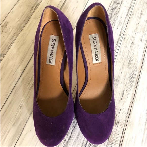 Pumps - Picture 2 of 3